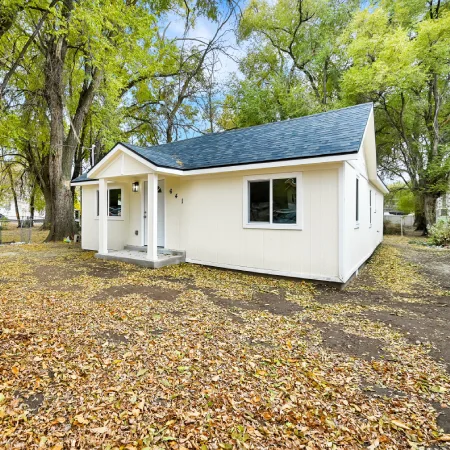 Lincoln Exterior After